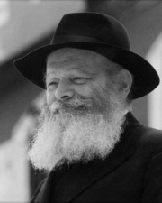 Le Rabbi. Un sourire pour le monde.